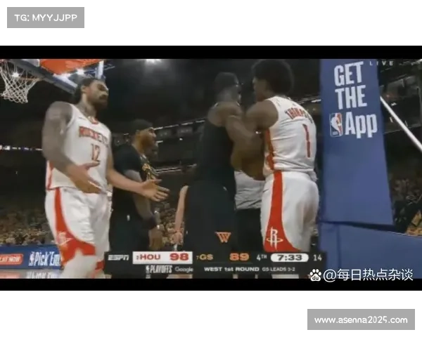 NBA赛场现暖心一幕，亚当斯封盖伤退两队球员致意。